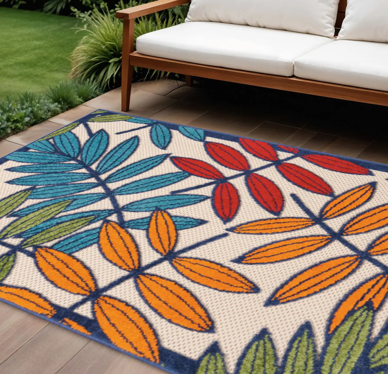 8' X 11' Ivory And Blue Floral Indoor Outdoor Area Rug Homeroots Outdoor