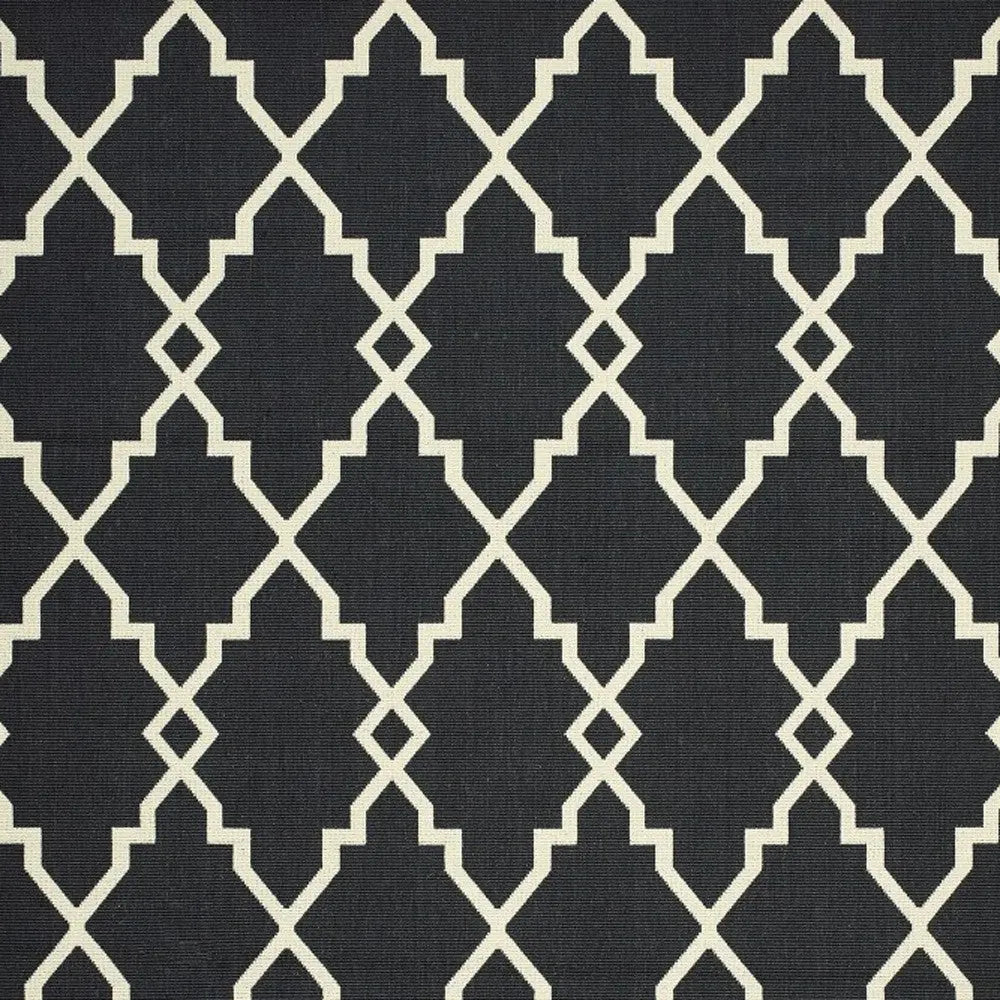8' X 13' Black And Ivory Indoor Outdoor Area Rug Homeroots Outdoor