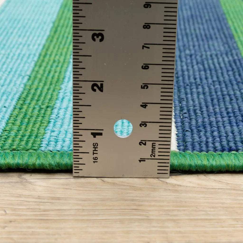 8' X 8' Blue and Green Round Geometric Stain Resistant Indoor Outdoor Area Rug Homeroots Outdoor
