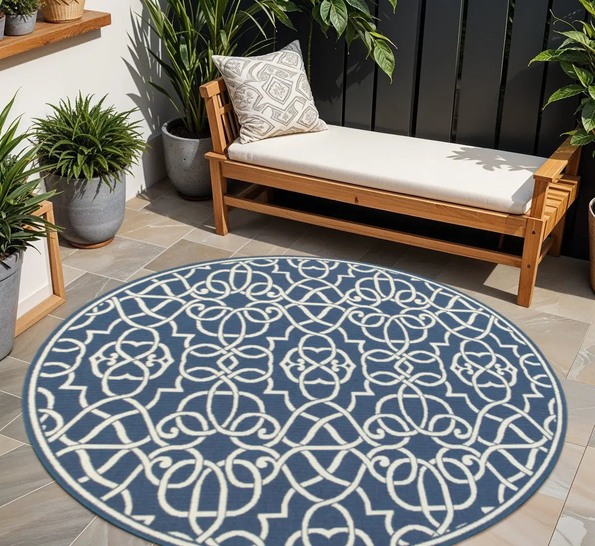 8' X 8' Blue and Ivory Round Geometric Stain Resistant Indoor Outdoor Area Rug Homeroots Outdoor