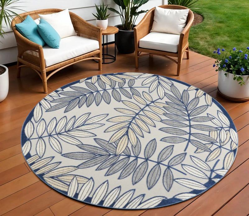 8' X 8' Ivory And Blue Round Indoor Outdoor Area Rug - GreatEagleInc