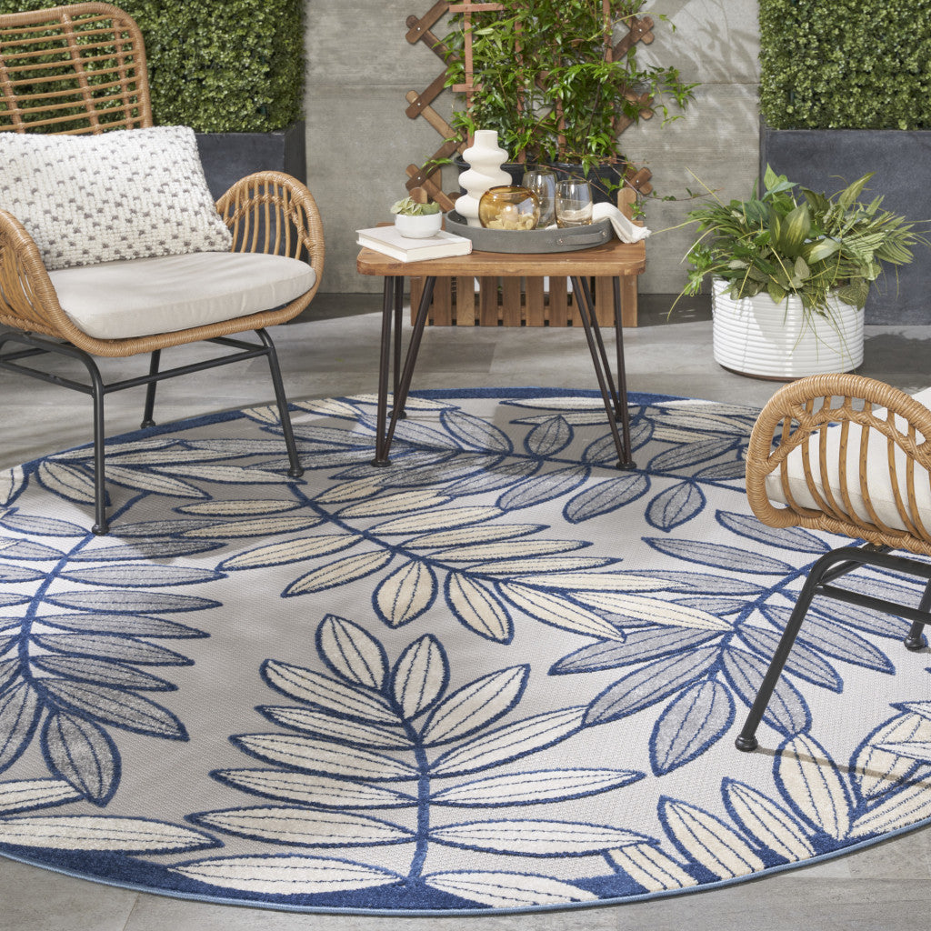 8' X 8' Ivory And Blue Round Indoor Outdoor Area Rug - GreatEagleInc