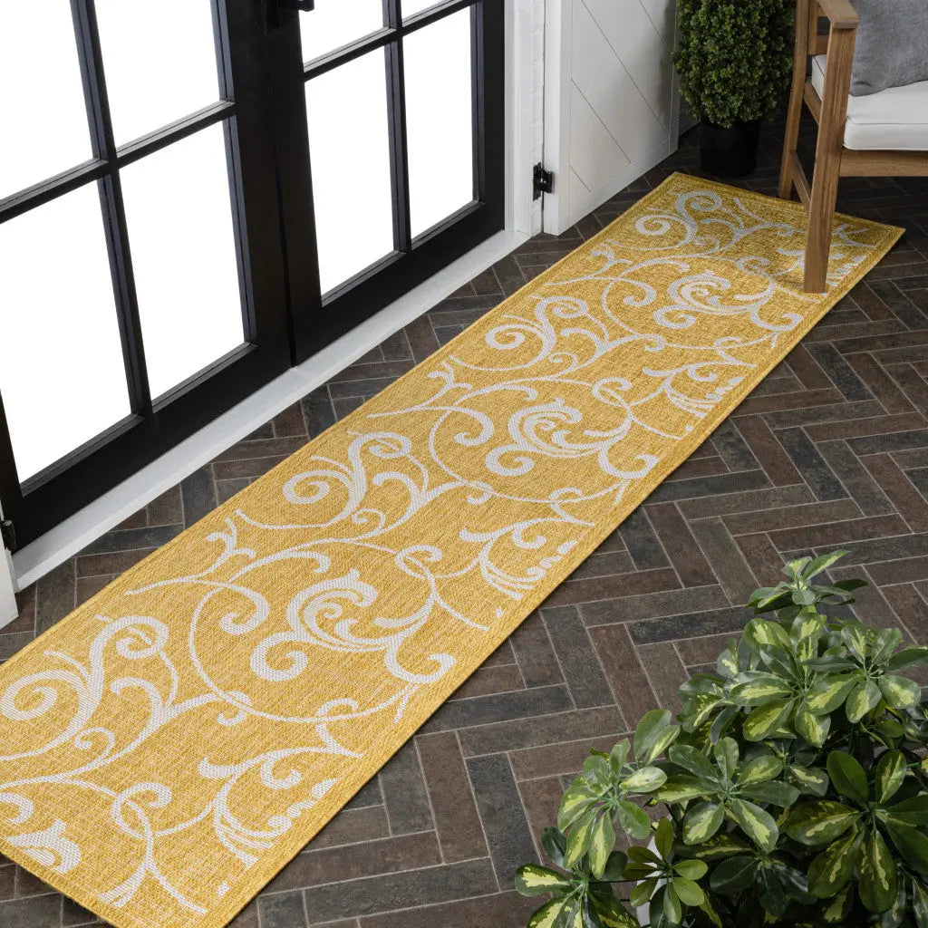 8' Yellow And Cream Floral Indoor Outdoor Runner Rug Homeroots Outdoor