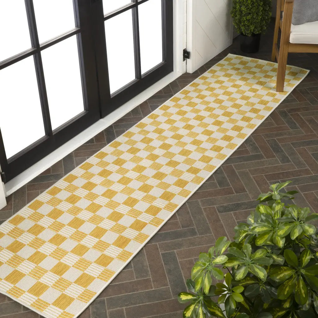 8' Yellow And Cream Geometric Indoor Outdoor Runner Rug Homeroots Outdoor