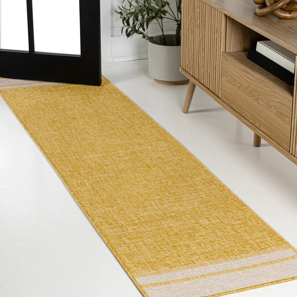8' Yellow And Cream Indoor Outdoor Runner Rug Homeroots Outdoor