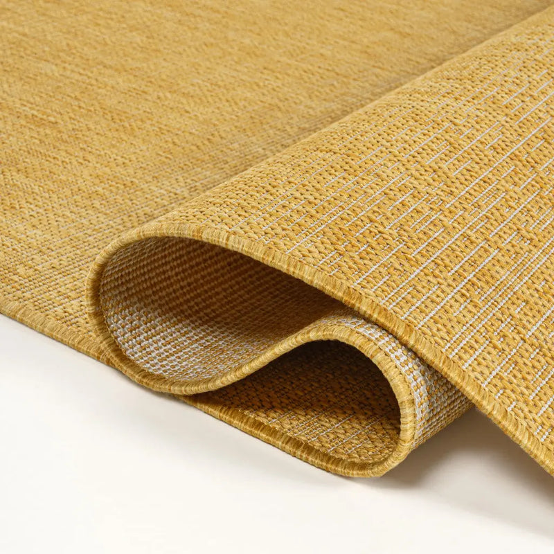 8' Yellow And Cream Indoor Outdoor Runner Rug Homeroots Outdoor