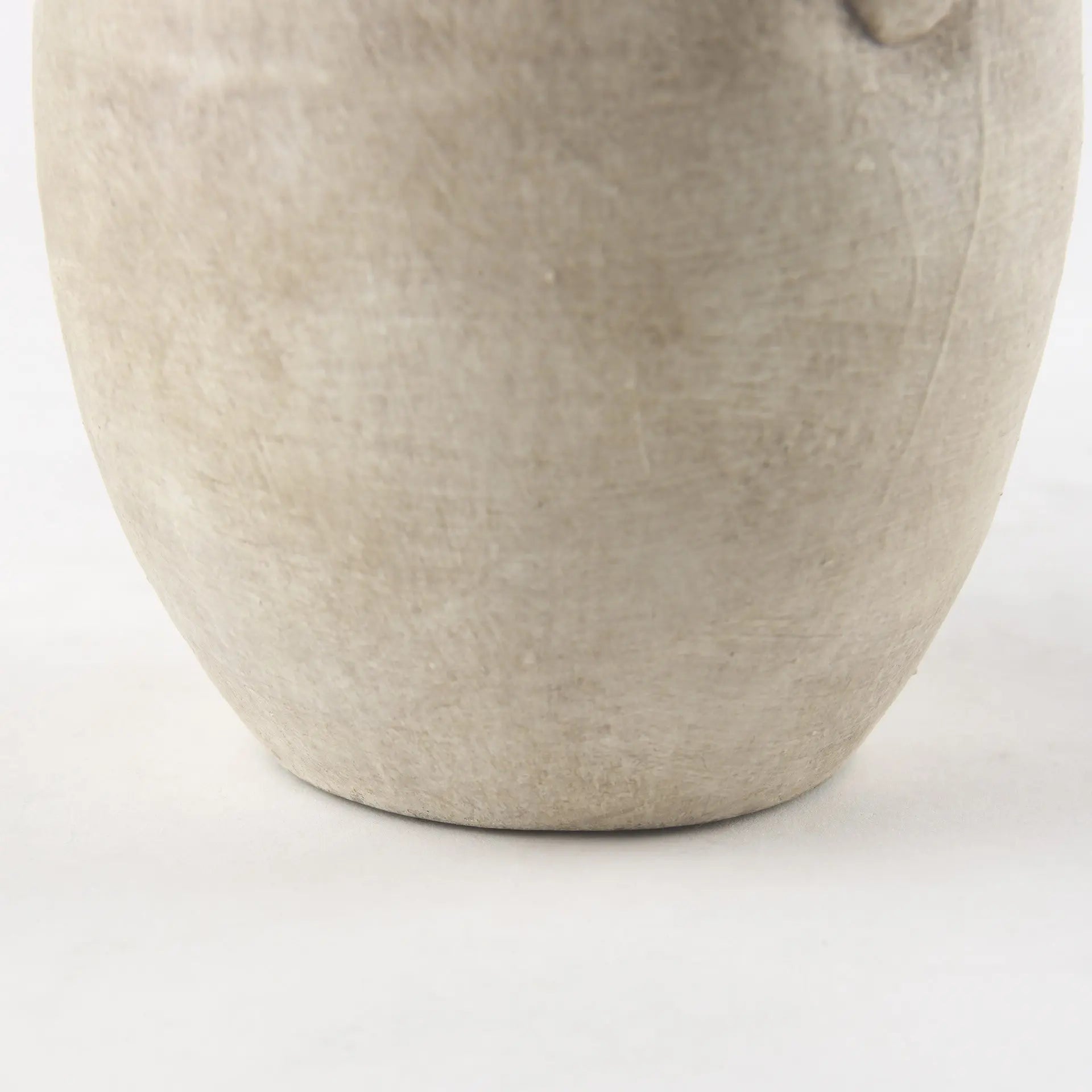 9" Beige Ceramic Table Vase Homeroots Home Decor