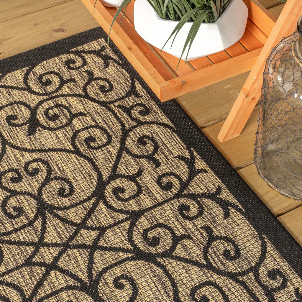 9' Black And Khaki Round Geometric Indoor Outdoor Area Rug Homeroots Outdoor