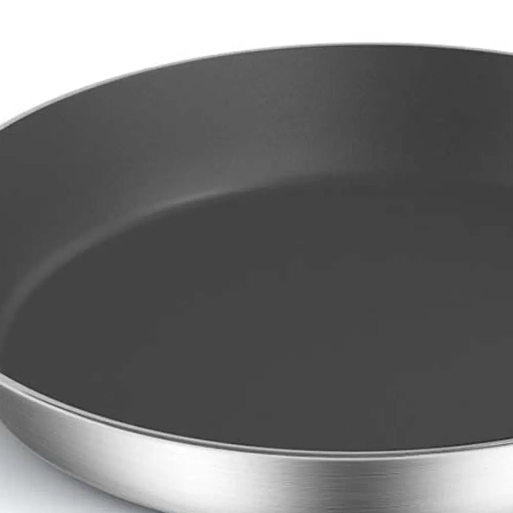 9" Black And Silver Stainless Steel Frying Pan Homeroots Kitchen & Dining