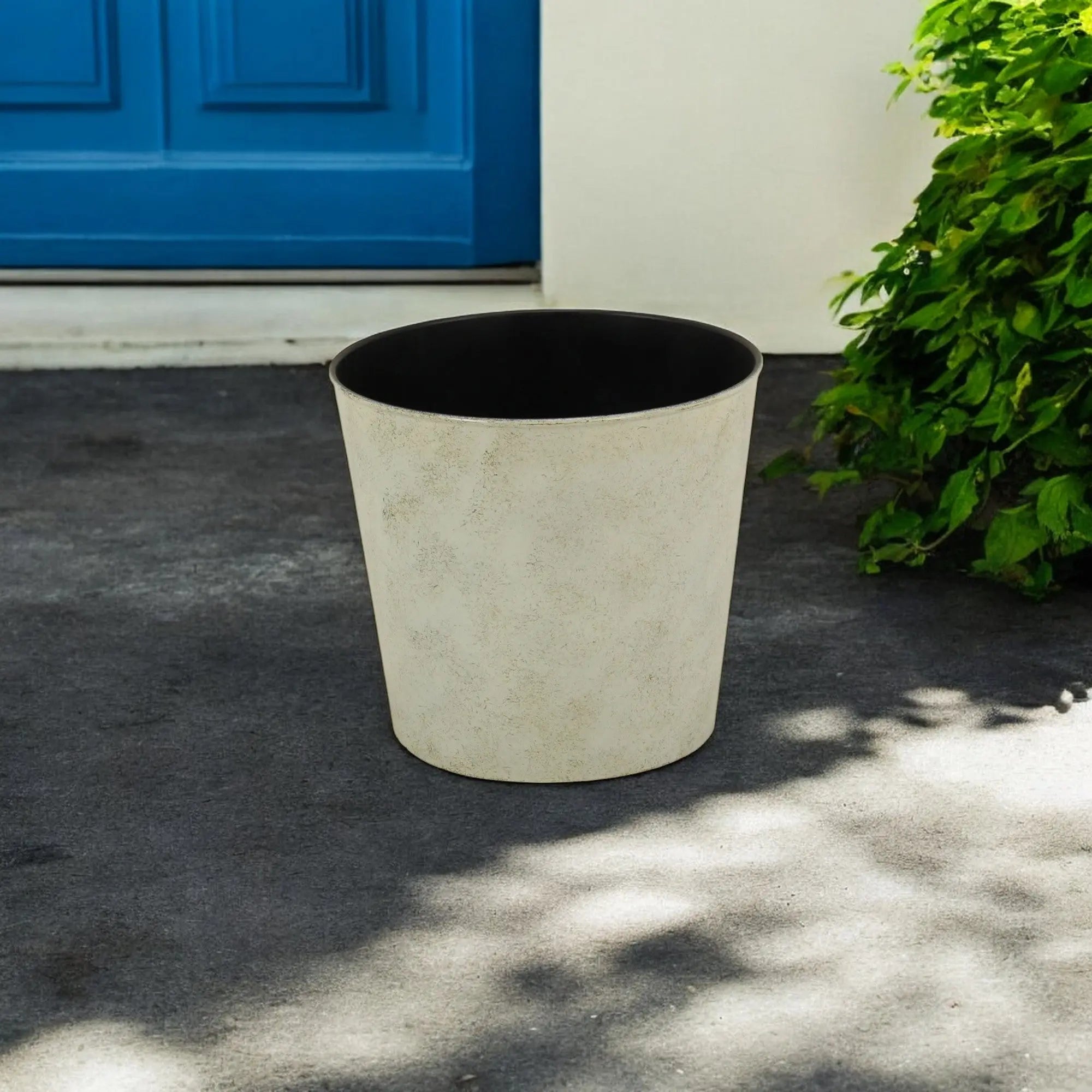9" Gray Recycled Plastic Indoor Outdoor Round Pot Planter Homeroots Outdoor