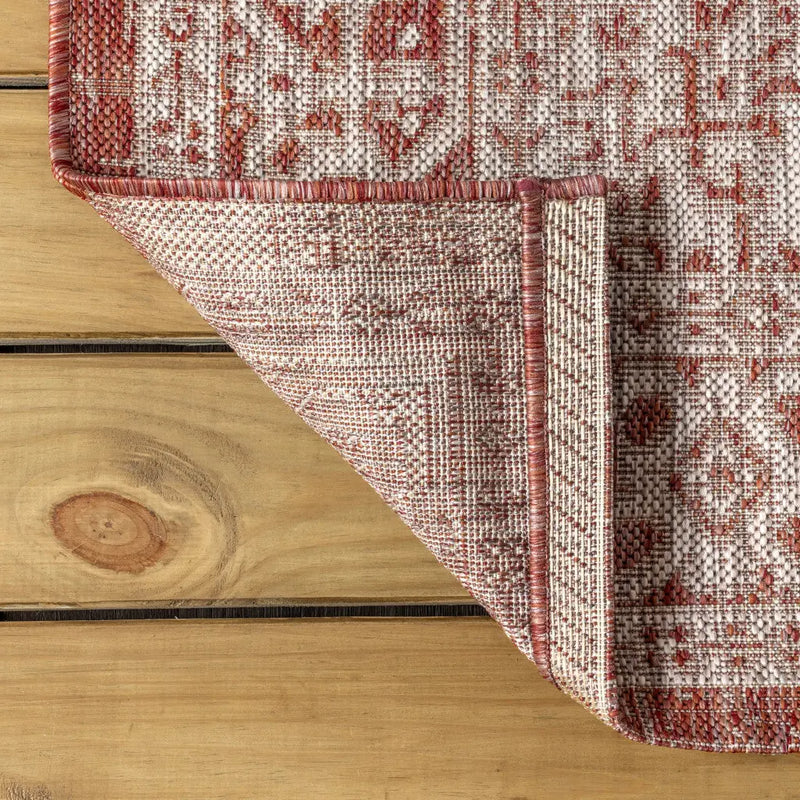 9' Red And Taupe Round Medallion Indoor Outdoor Area Rug Homeroots Outdoor