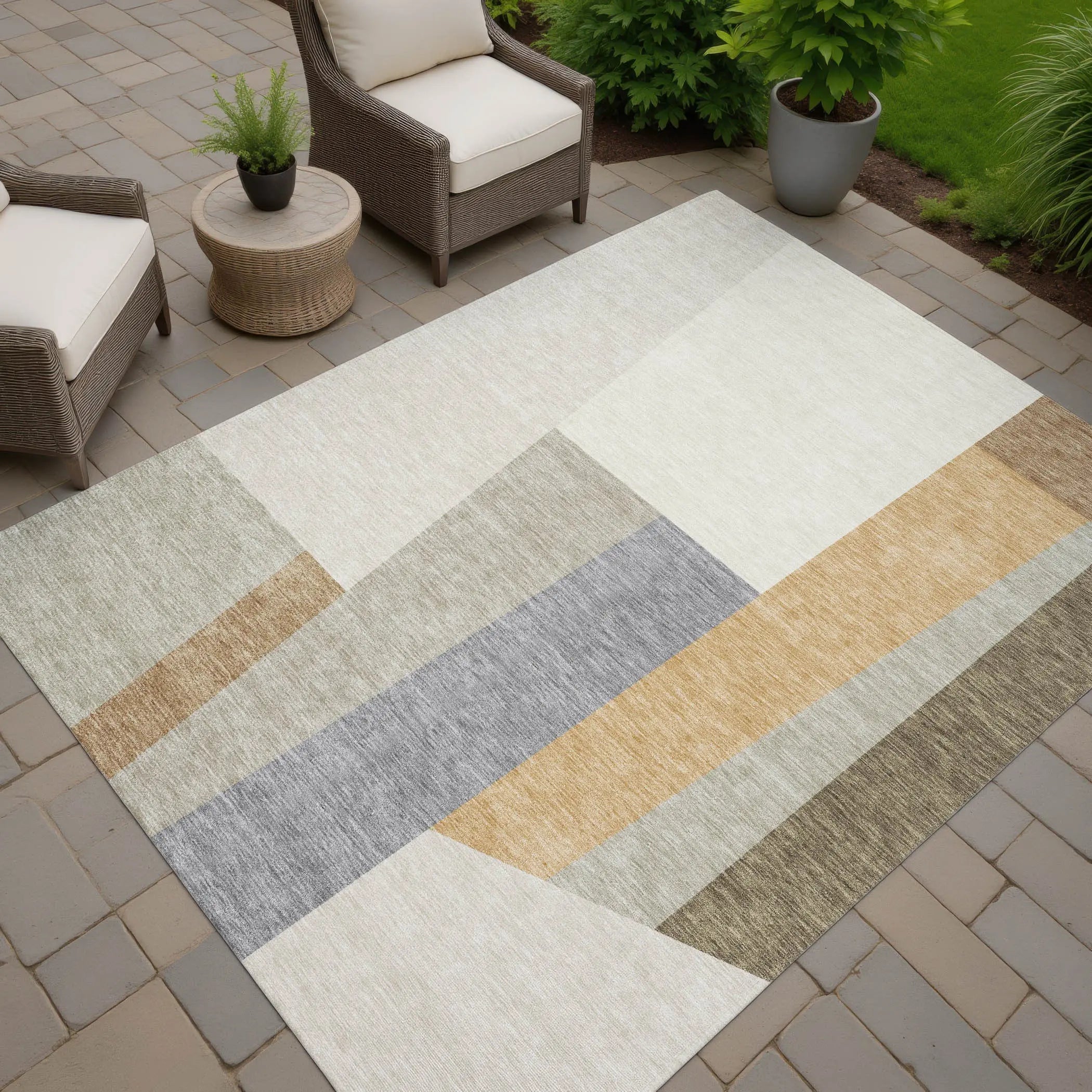 9' X 12' Beige And Ivory Geometric Washable Indoor Outdoor Area Rug Homeroots Outdoor