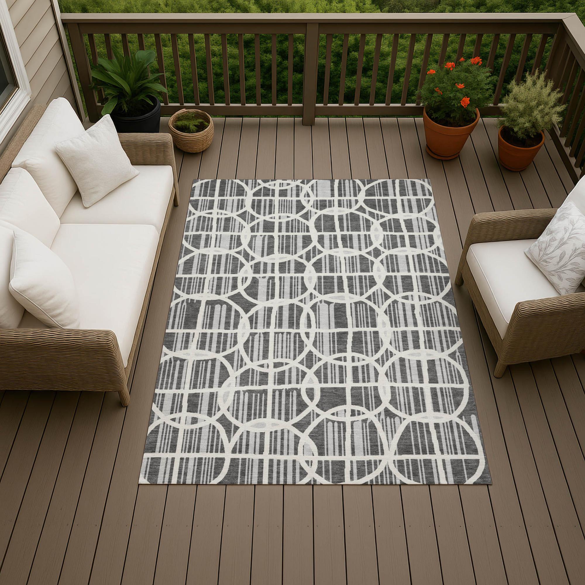 9' X 12' Graphite And Gray Geometric Washable Indoor Outdoor Area Rug Homeroots Outdoor