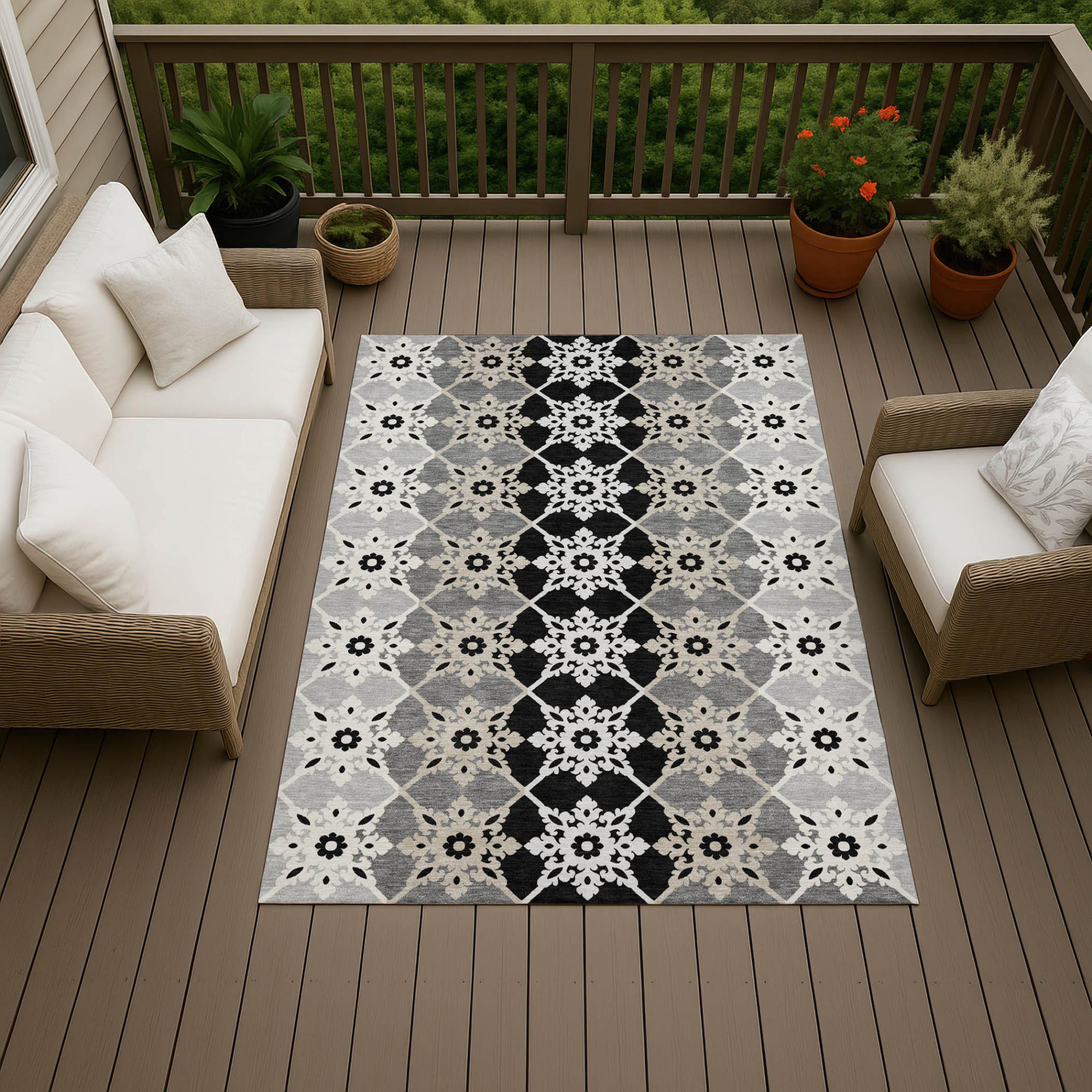 9' X 12' Gray And Pewter Floral Medallion Washable Indoor Outdoor Area Rug Homeroots Outdoor