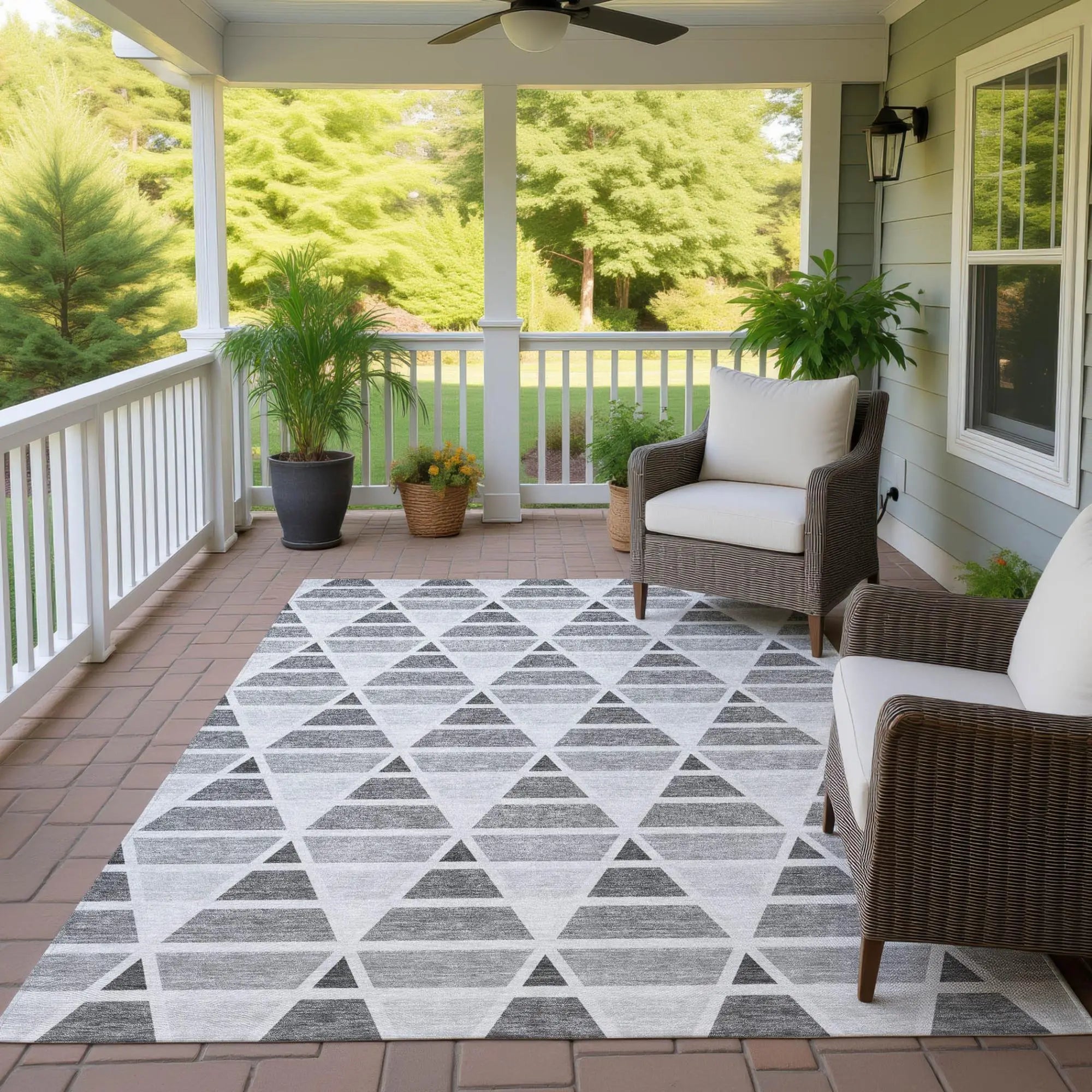 9' X 12' Gray And Silver Geometric Washable Indoor Outdoor Area Rug Homeroots Outdoor