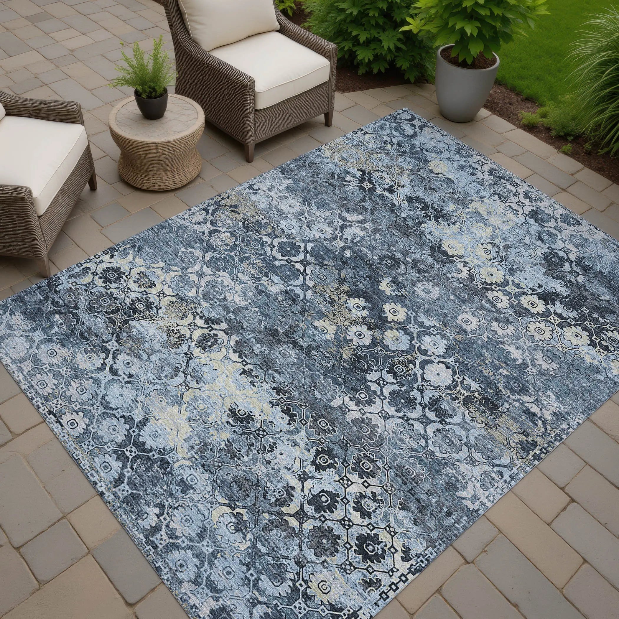 9' X 12' Navy Blue And Blue Abstract Washable Indoor Outdoor Area Rug Homeroots Outdoor