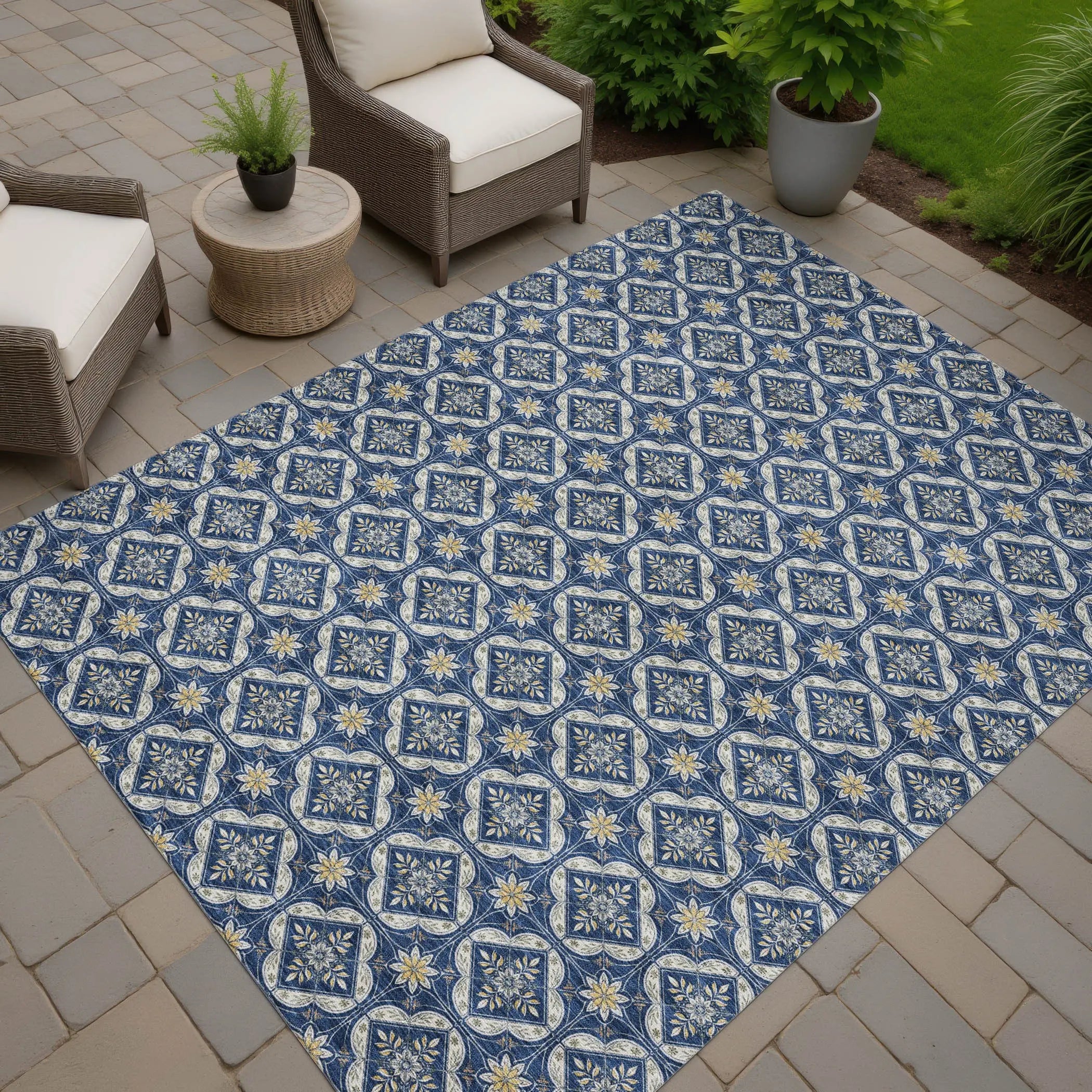 9' X 12' Navy Blue And Blue Geometric Washable Indoor Outdoor Area Rug Homeroots Outdoor
