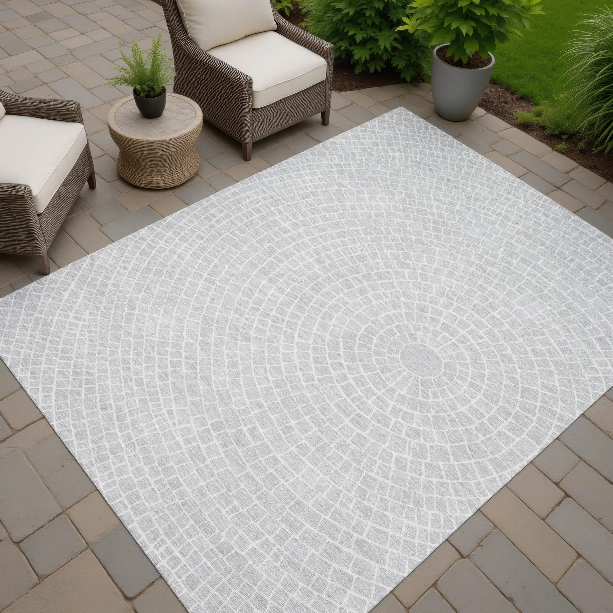 9' X 12' Silver And Ivory Geometric Washable Indoor Outdoor Area Rug Homeroots Outdoor