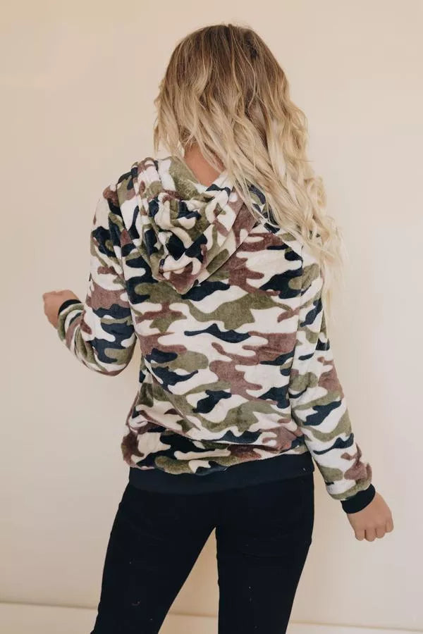 Adelaide Hoodie Stay Warm in Style