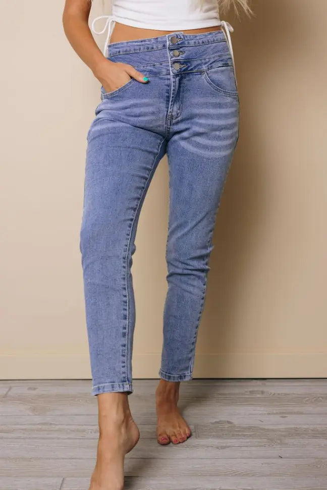 Adena High Waist Buttons Skinny Jeans Stay Warm in Style
