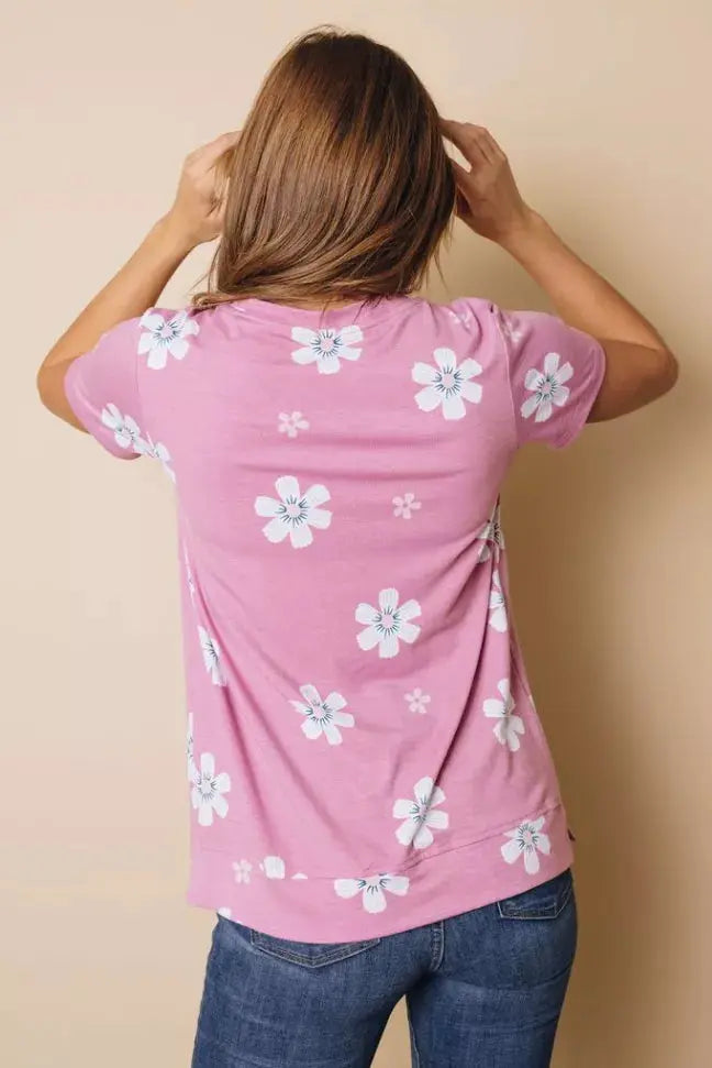 Aisha Short Sleeve Floral Tee Stay Warm in Style