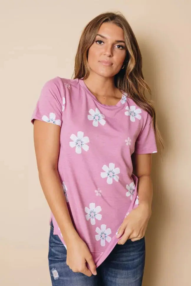 Aisha Short Sleeve Floral Tee Stay Warm in Style