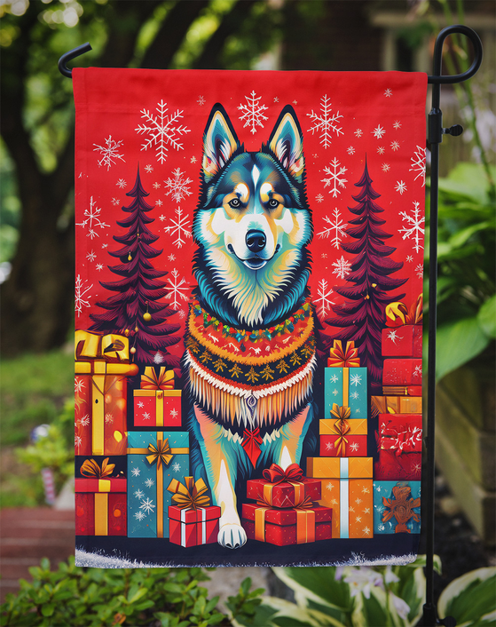 Alaskan Malamute Holiday Christmas Garden Flag Caroline's Treasures