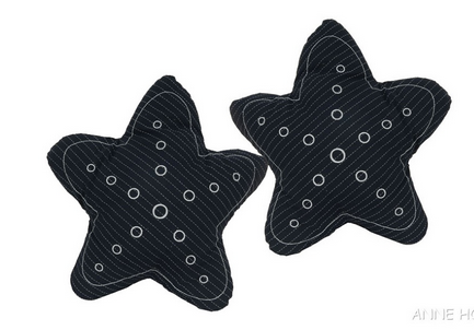 Anne Home - Set of 2 Blue-Shaped Star Pillows OMH USA