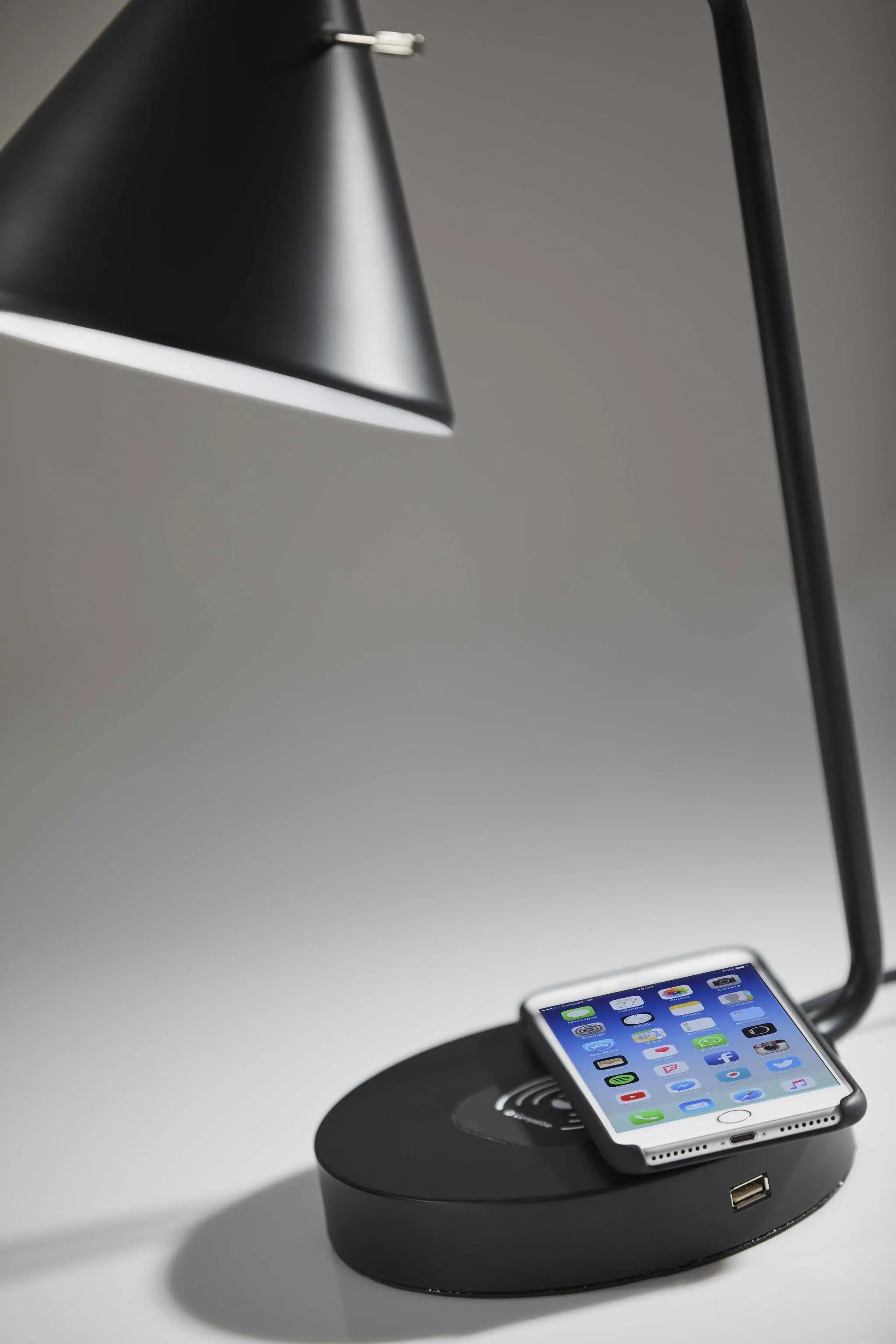 Asymmetrical Diabolo Black Metal Desk Lamp - GreatEagleInc