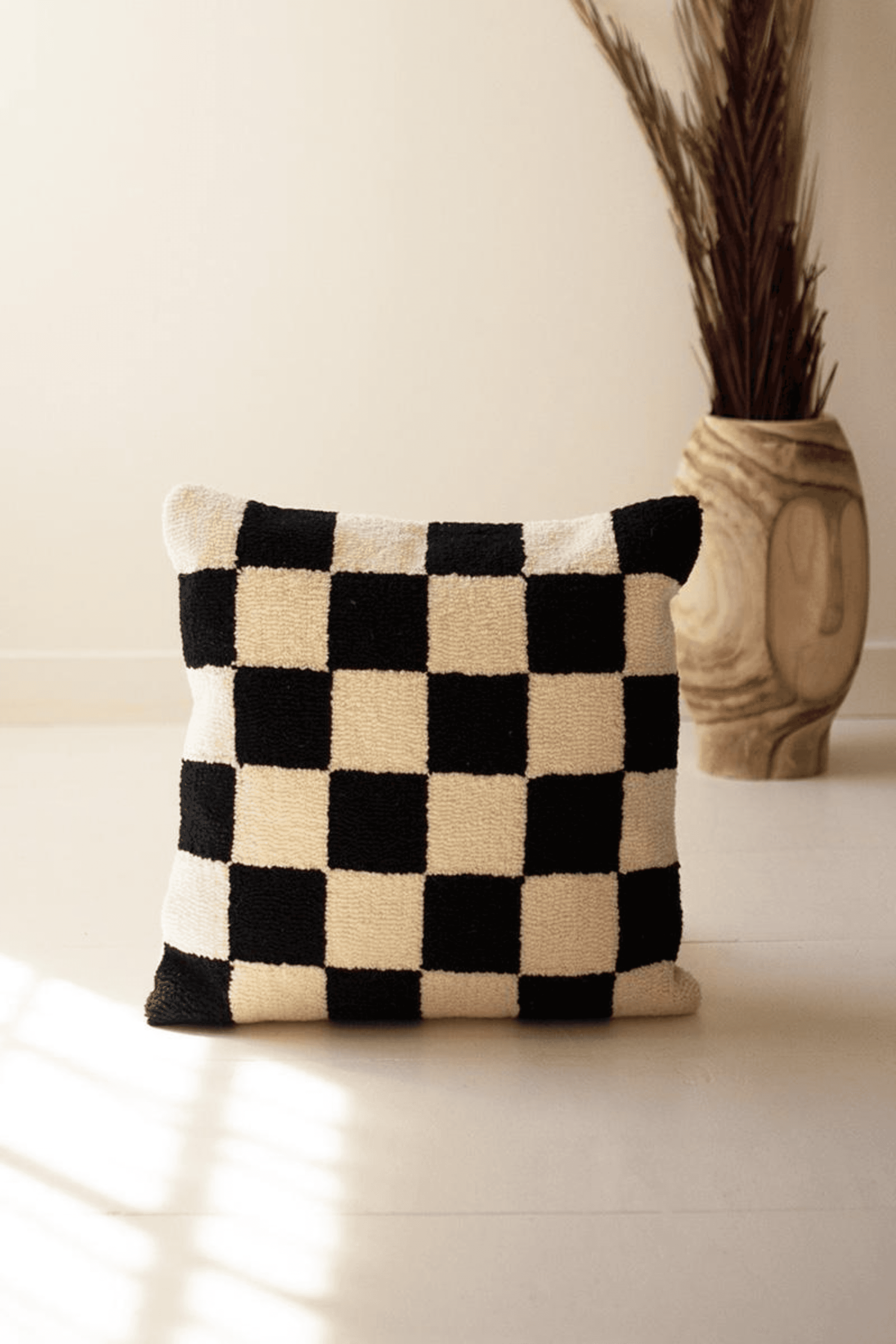 BLACK AND WHITE CHECKS HAND HOOKED PILLOW Kalalou