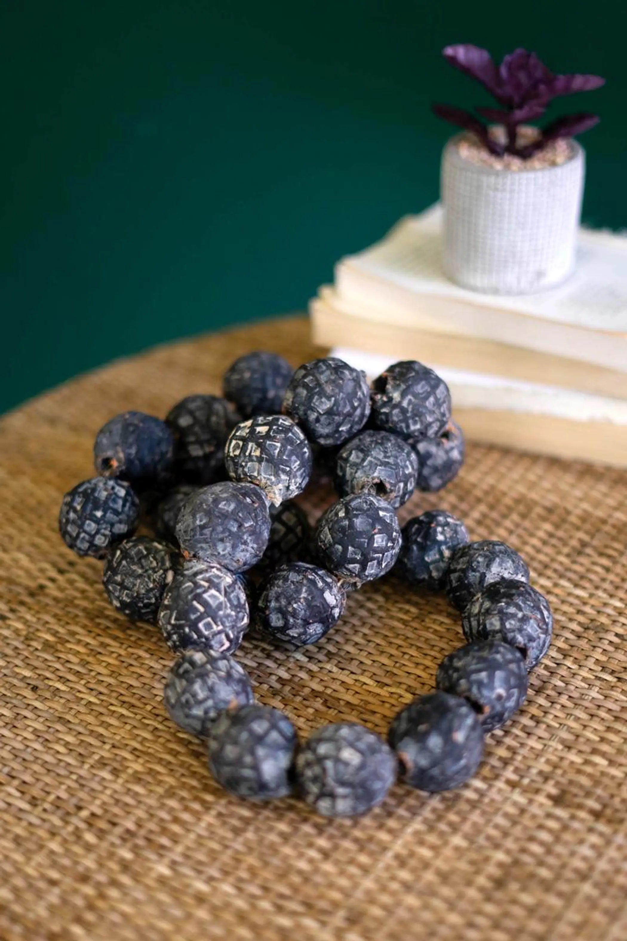 BLACK CLAY TABLETOP BEADS Kalalou