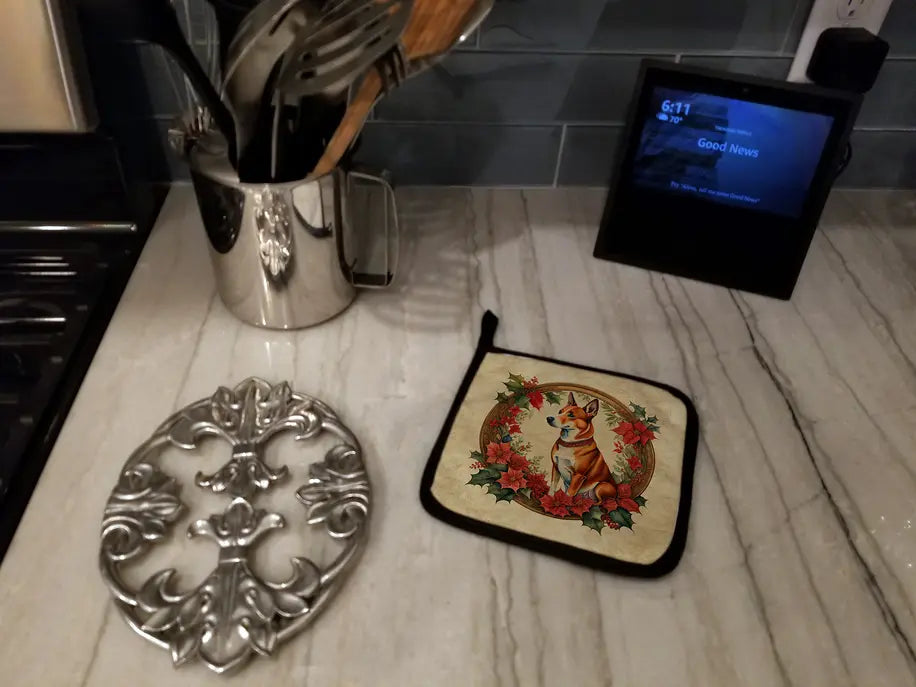 Basenji Christmas Flowers Pair of Pot Holders Caroline's Treasures