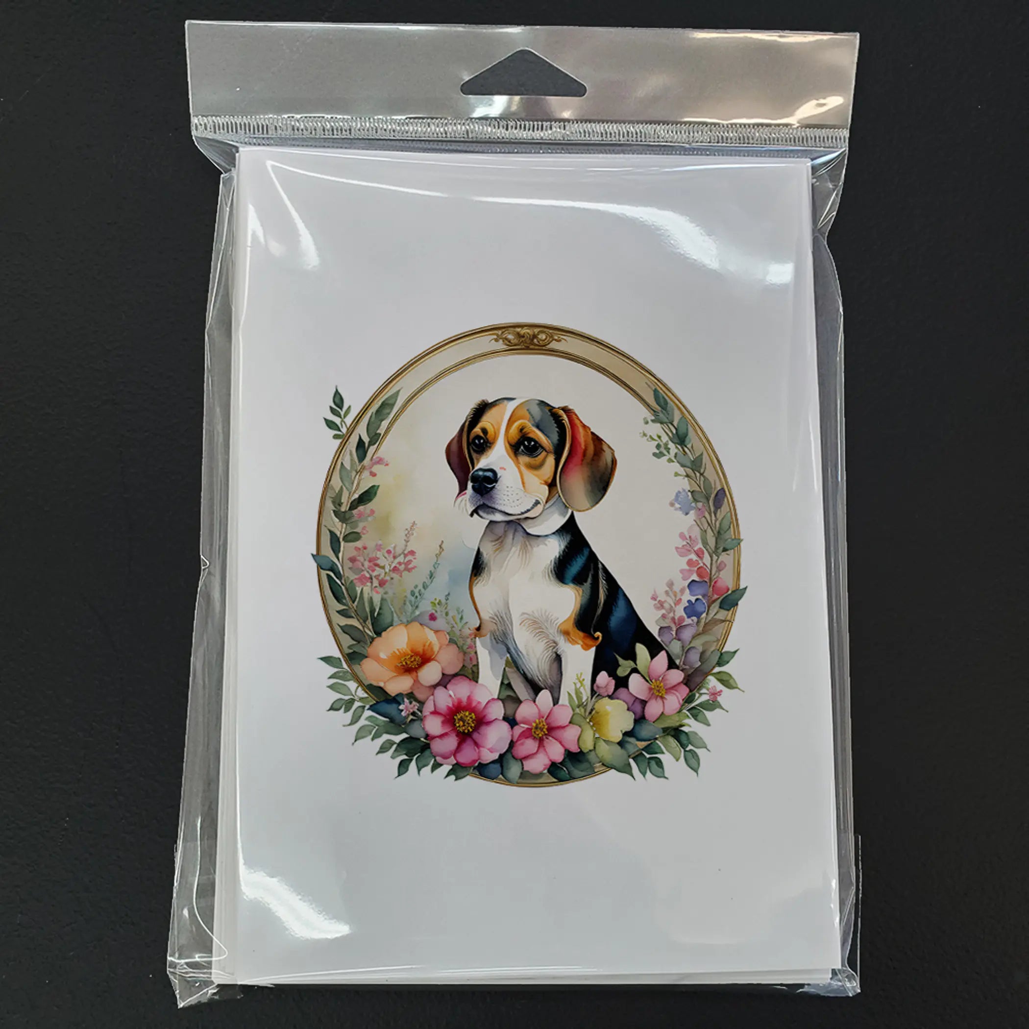Beagle and Flowers Greeting Cards Pack of 8 Caroline's Treasures
