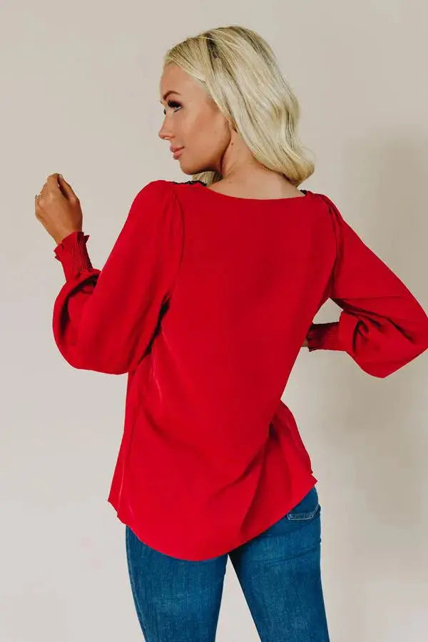 Betty's Little Blouse Stay Warm in Style