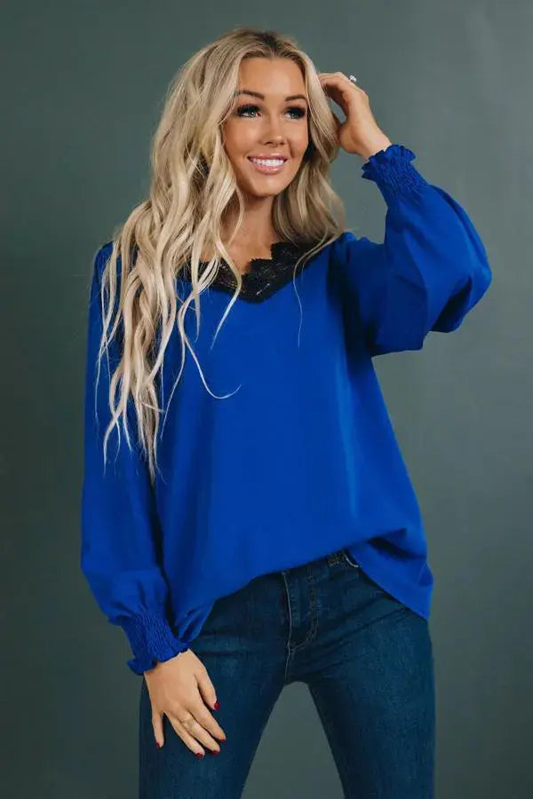 Betty's Little Blouse Stay Warm in Style