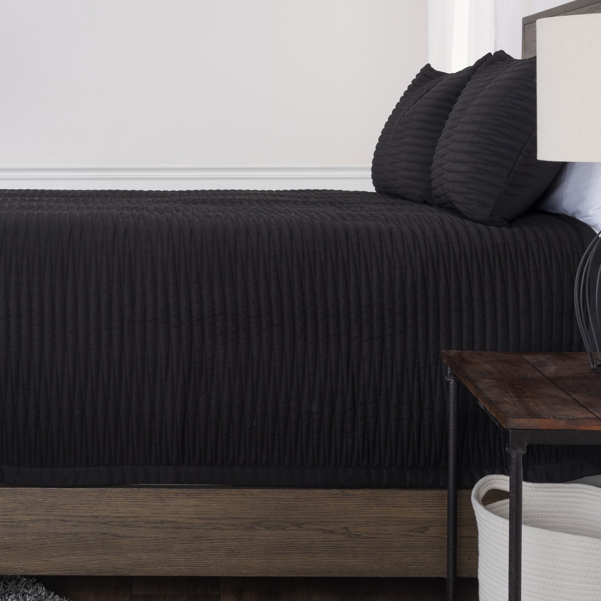 Black Geometric King Quilt - GreatEagleInc
