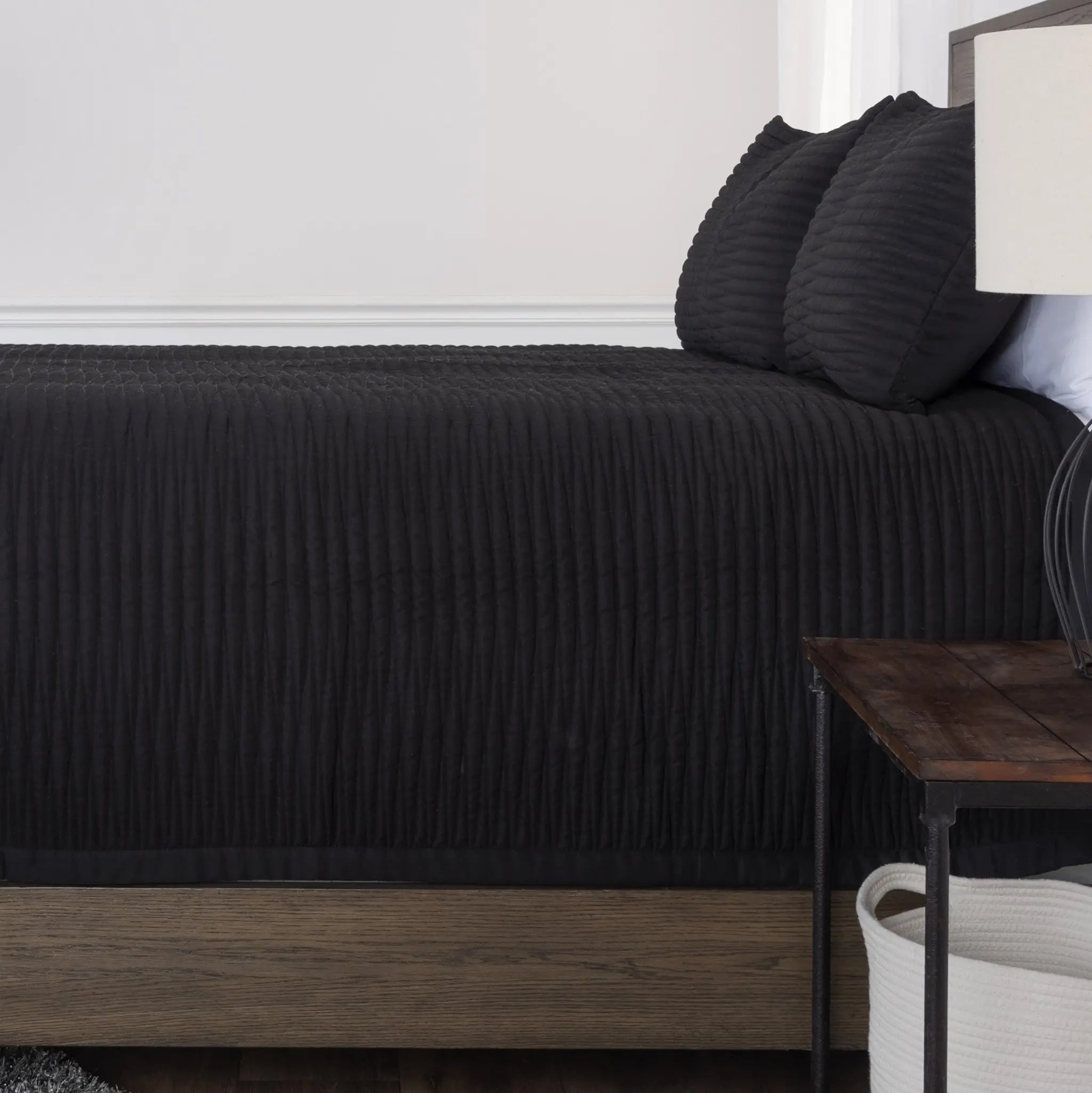 Black Geometric King Quilt - GreatEagleInc