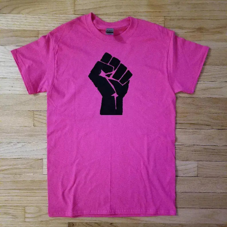 Black Lives Matter/Resist Fist Tee with BLACK LIVES MATTER on back Black Cat Bazaar