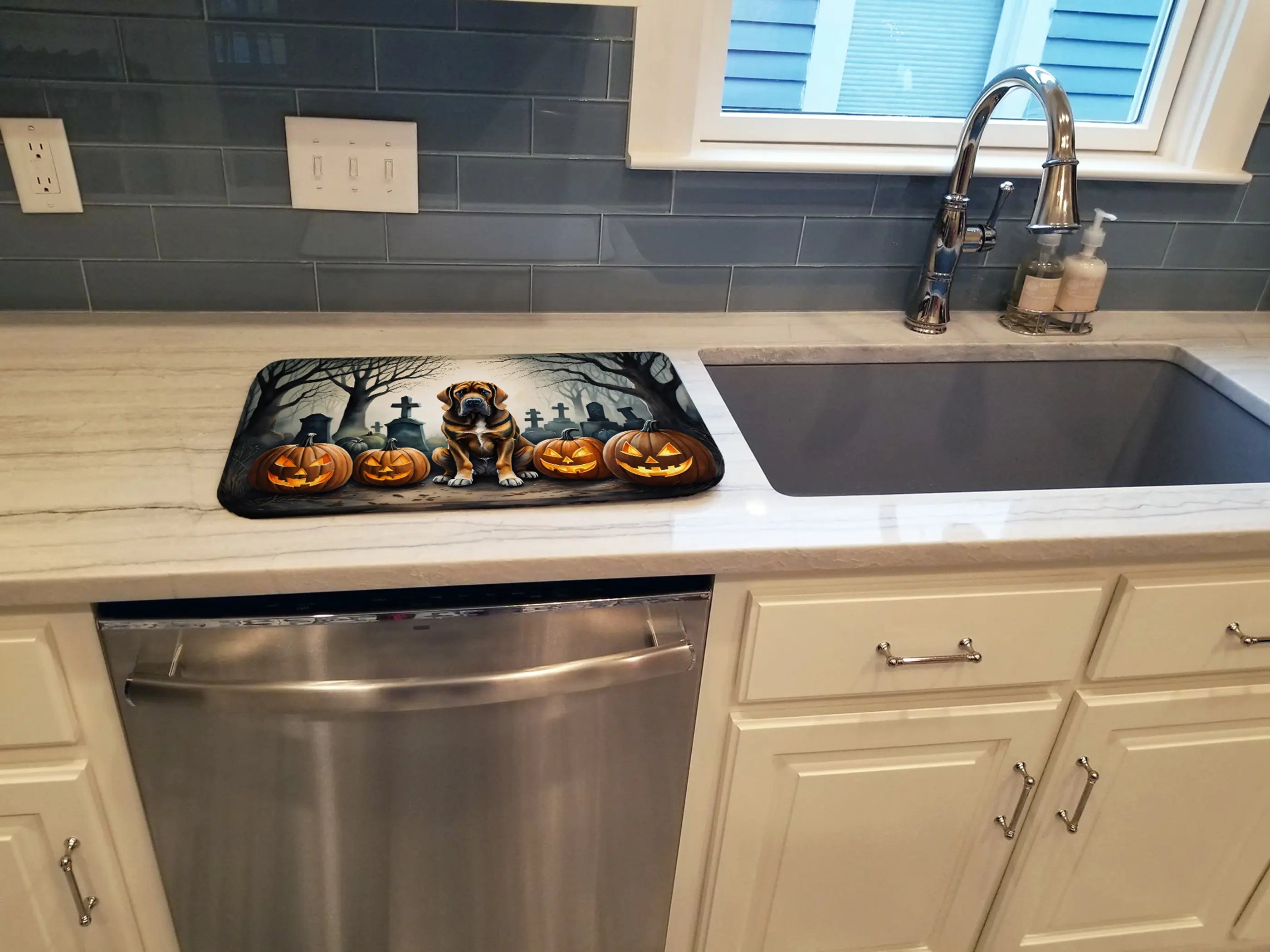 Bloodhound Spooky Halloween Dish Drying Mat Caroline's Treasures