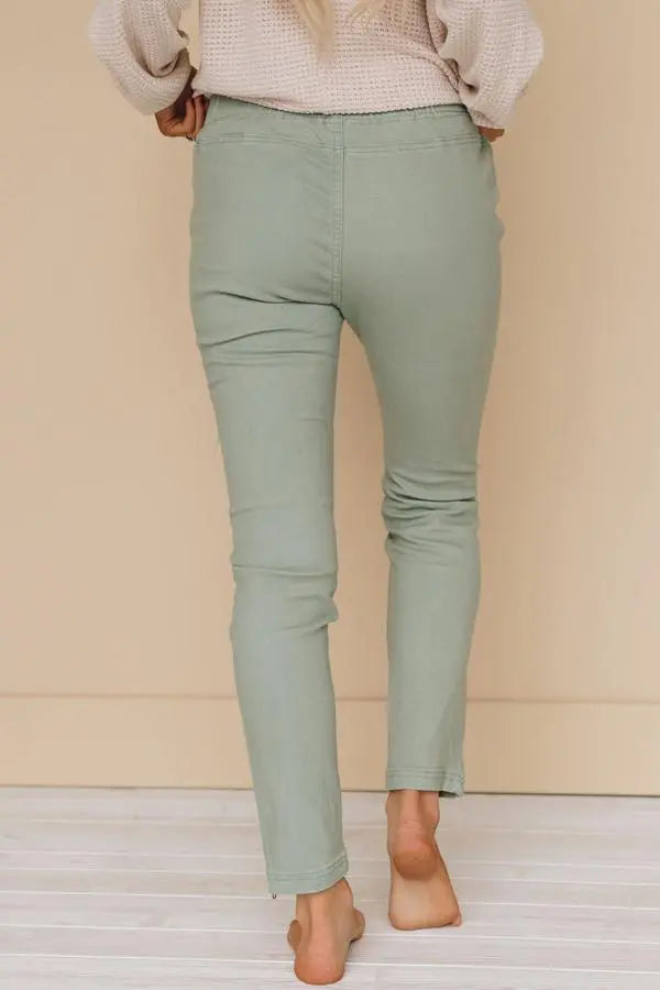 Bonnie Cropped Leggings Stay Warm in Style