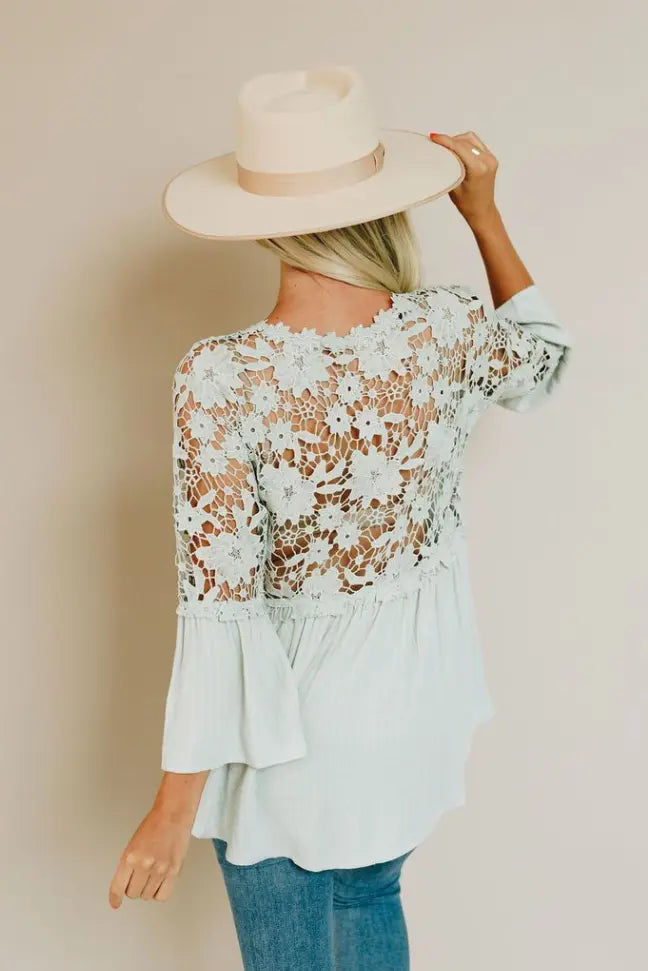 Boss Lady Lace Blouse Stay Warm in Style