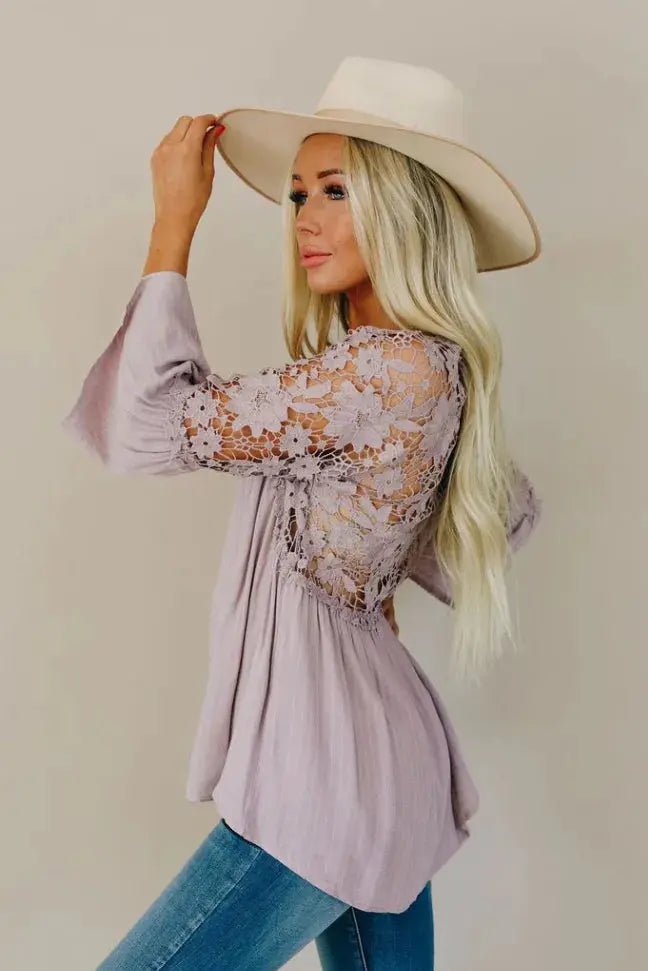 Boss Lady Lace Blouse Stay Warm in Style