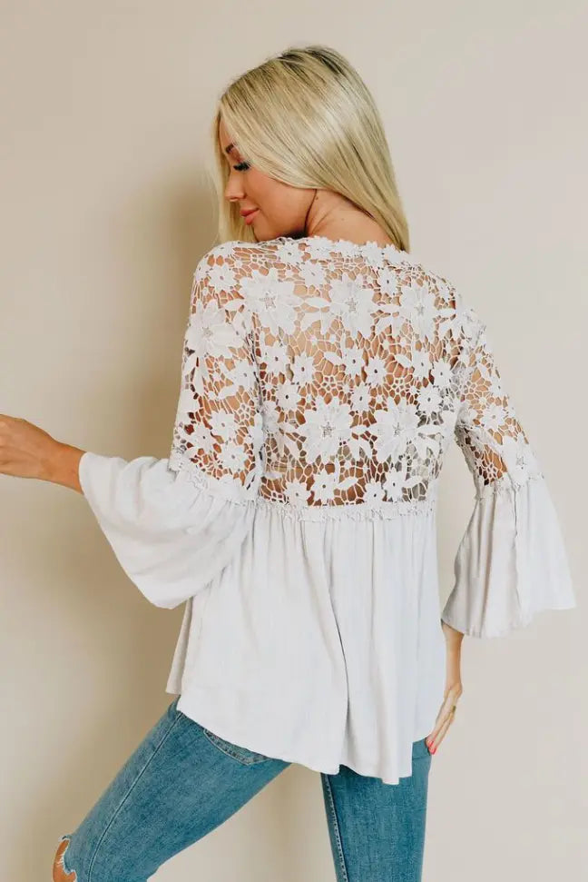 Boss Lady Lace Blouse Stay Warm in Style