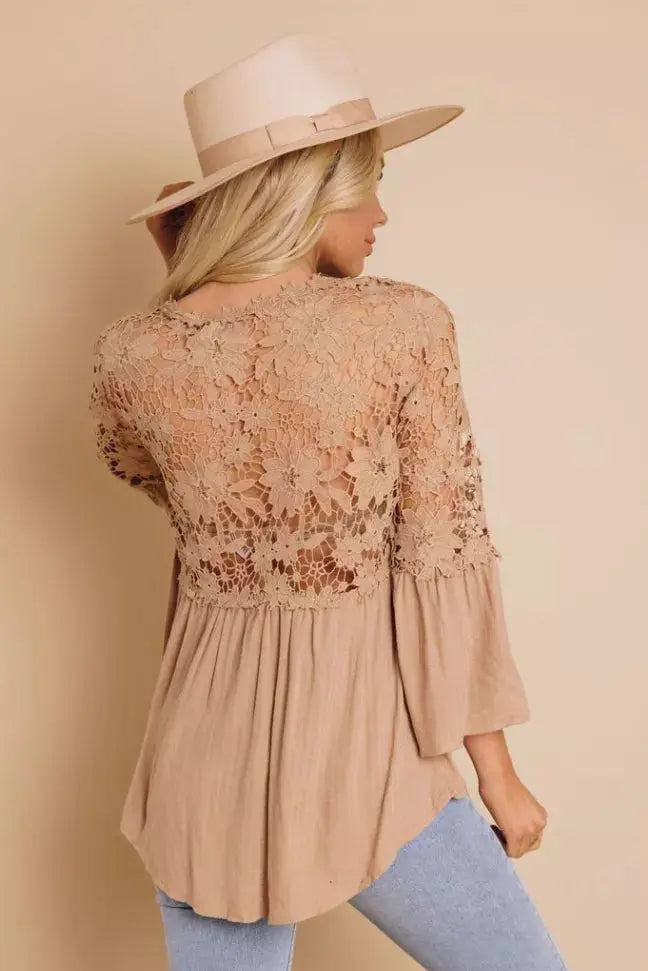 Boss Lady Lace Blouse Stay Warm in Style