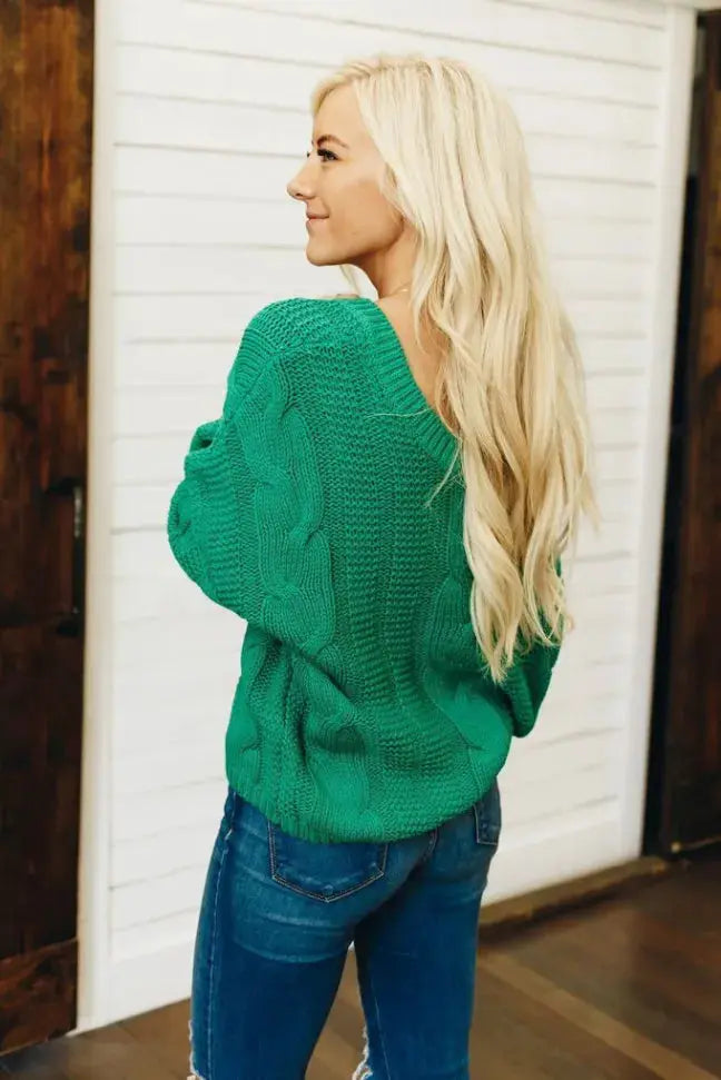 Bubblegum Knit Braided Sweater Stay Warm in Style