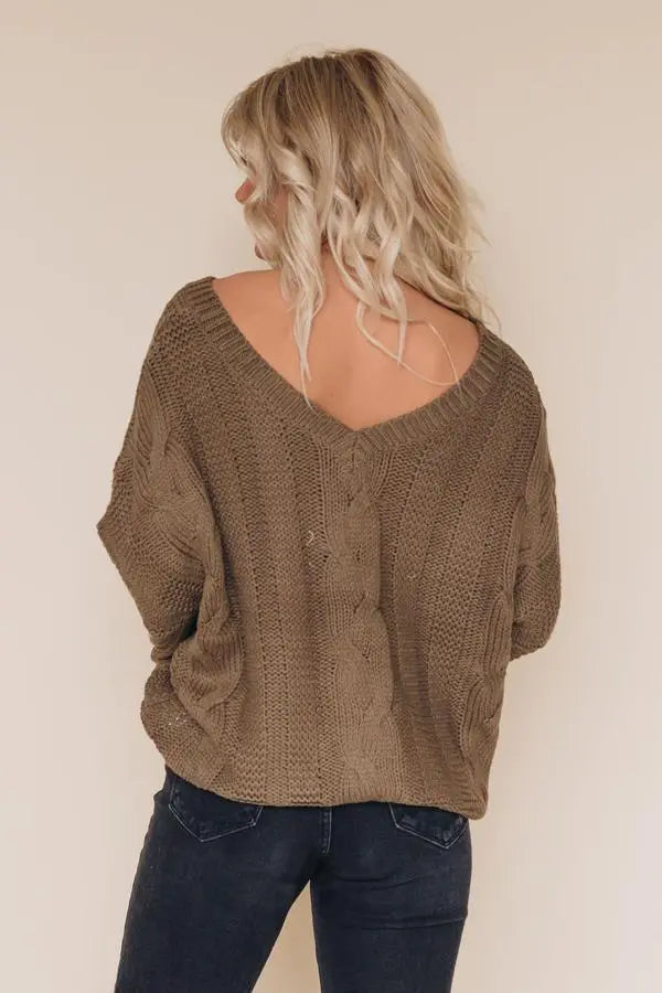 Bubblegum Knit Braided Sweater Stay Warm in Style