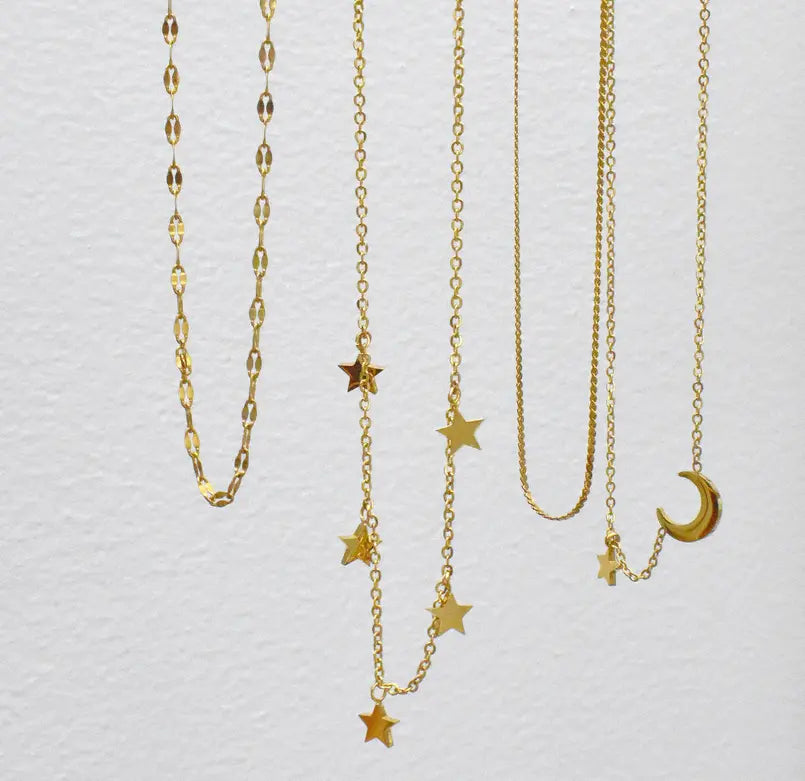 CHLOE DAINTY GOLD STAR CHAIN NECKLACE Mai Desiree