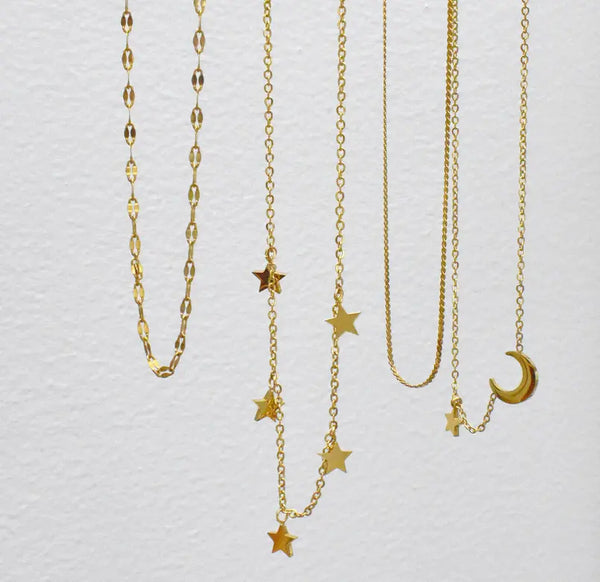CHLOE DAINTY GOLD STAR CHAIN NECKLACE Mai Desiree