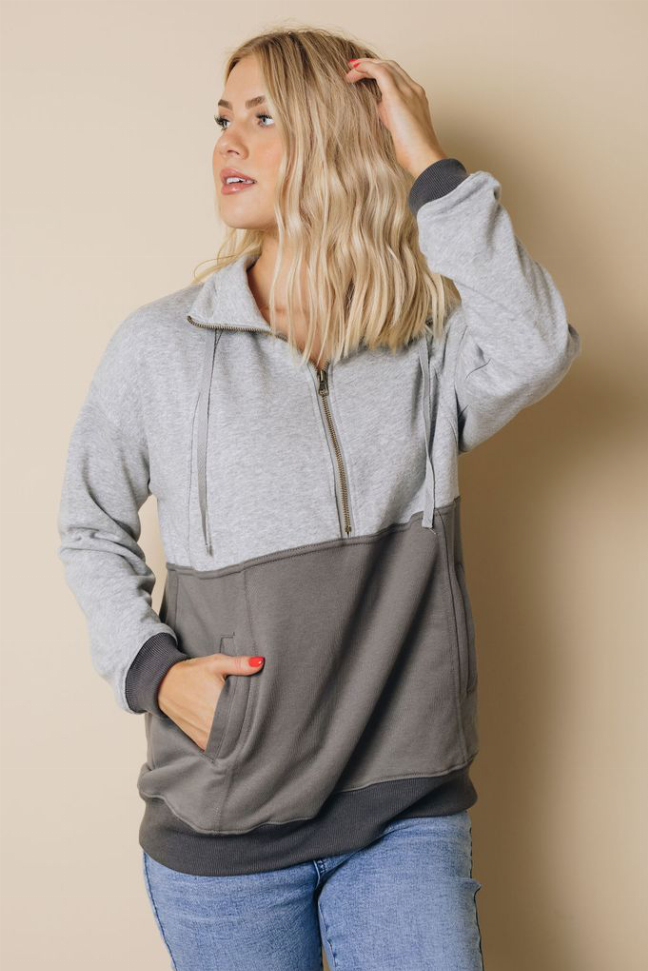 Carmen Colorblock Sweatshirt Stay Warm in Style