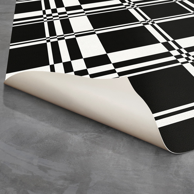 Checkmate' Plaid Non-Slip Indoor/Outdoor Rug SBC-LTD